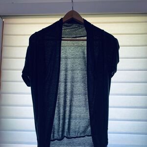 Women’s short sleeve sweater